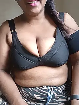 Snapshot of Ponaam-Babe chatting on June 28, 2026, 9:48 am Ponaam-Babe online show from June 28, 2026, 9:48 am