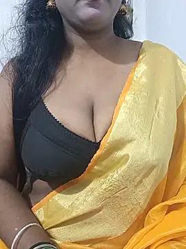 Snapshot of Ponaam-Babe chatting on August 2, 2026, 4:38 pm Ponaam-Babe online show from August 2, 2026, 4:38 pm