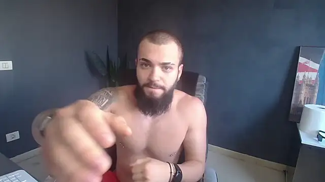 Snapshot of OscarWillss chatting on June 25, 2026, 4:45 am OscarWillss online show from June 25, 2026, 4:45 am