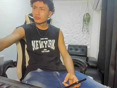 Dark badboy1 online show from May 11, 2026, 7:22 pm