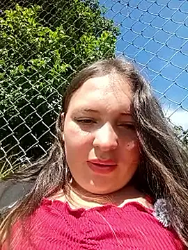 Snapshot of Alyssa_14 chatting on May 24, 2026, 2:33 pm Alyssa 14 online show from May 24, 2026, 2:33 pm