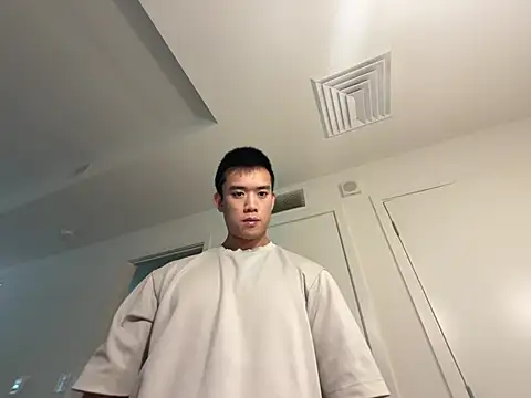 dlasian1998 online show from July 14, 2026, 9:53 pm