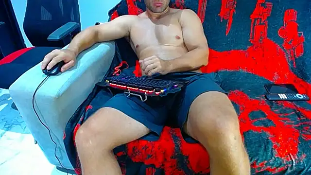 Snapshot of hugo_19cm chatting on June 30, 2026, 1:28 am hugo 19cm online show from June 30, 2026, 1:28 am