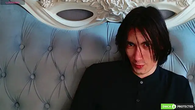 Snapshot of CalvinChapman chatting on June 17, 2026, 8:06 am CalvinChapman online show from June 17, 2026, 8:06 am