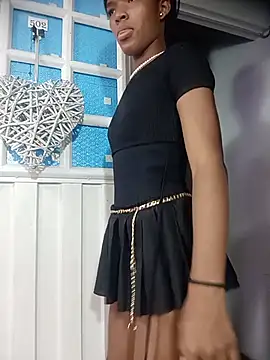 Snapshot of Liss_Love1 chatting on June 18, 2026, 12:00 am Liss Love1 online show from June 18, 2026, 12:00 am