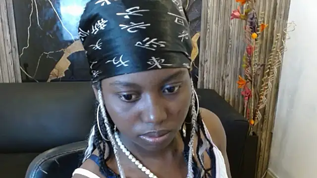 Snapshot of luna_bella160920 chatting on May 18, 2026, 7:20 pm luna bella160920 online show from May 18, 2026, 7:20 pm