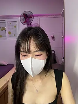Lov3lily online show from July 3, 2026, 3:51 pm
