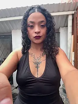 sweet-melany08 online show from May 12, 2026, 8:39 pm