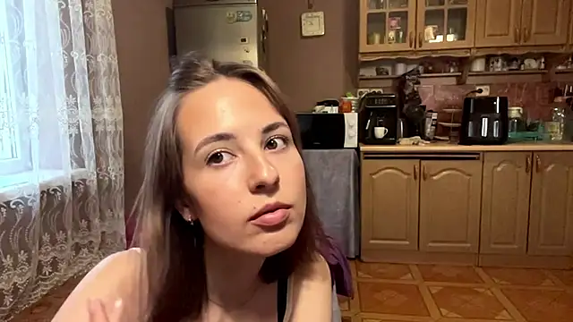 Snapshot of DaphneAmor chatting on May 22, 2026, 5:51 pm DaphneAmor online show from May 22, 2026, 5:51 pm