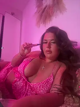 SofiagreenUK online show from May 12, 2026, 11:35 pm