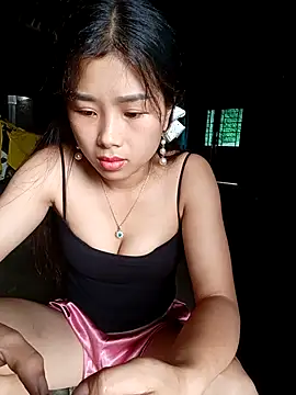 Snapshot of Kirix_adra chatting on May 18, 2026, 4:07 am Kirix adra online show from May 18, 2026, 4:07 am