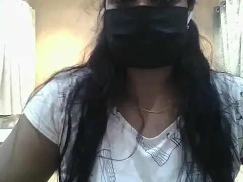 Snapshot of Hottalklady chatting on May 13, 2026, 4:37 pm Hottalklady online show from May 13, 2026, 4:37 pm