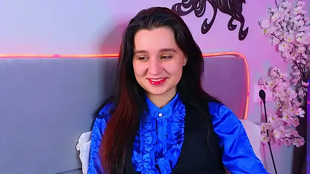 Snapshot of ReynaEdge chatting on May 26, 2026, 9:27 am ReynaEdge online show from May 26, 2026, 9:27 am