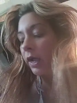 missbellastar online show from May 22, 2026, 9:42 pm