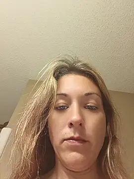 missbellastar online show from June 22, 2026, 2:24 am