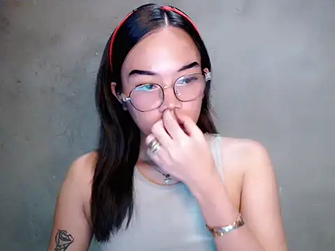 Snapshot of Urbabydollxxx chatting on July 8, 2026, 11:48 am Urbabydollxxx online show from July 8, 2026, 11:48 am