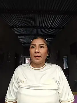 noemy-25 online show from May 31, 2026, 6:31 pm