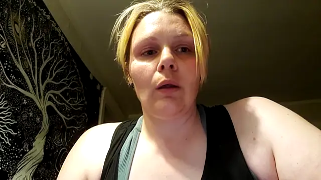 Snapshot of Savvy8 chatting on May 13, 2026, 3:04 am Savvy8 online show from May 13, 2026, 3:04 am