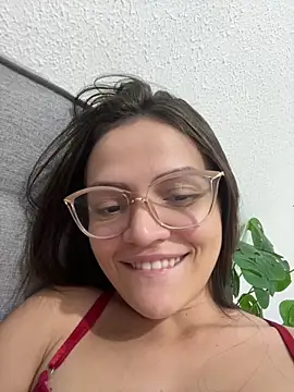 Snapshot of Sarah__hot chatting on May 15, 2026, 11:12 pm Sarah hot online show from May 15, 2026, 11:12 pm