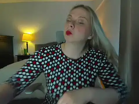 Snapshot of Laviora chatting on May 18, 2026, 2:29 am Laviora online show from May 18, 2026, 2:29 am