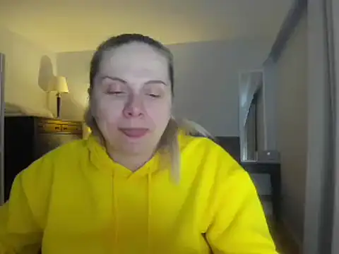 Snapshot of Laviora chatting on May 30, 2026, 5:04 am Laviora online show from May 30, 2026, 5:04 am