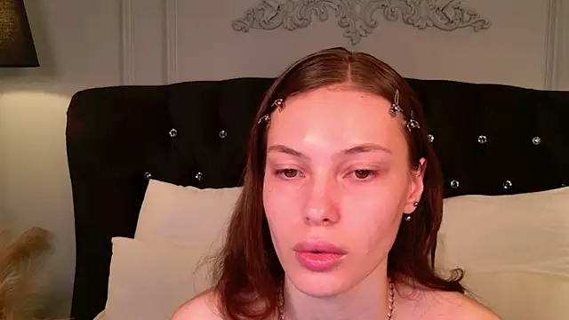 Snapshot of Mili_Joy chatting on July 9, 2026, 6:34 pm Mili Joy online show from July 9, 2026, 6:34 pm
