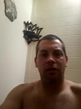 Johnathanleenol online show from June 19, 2026, 6:07 am