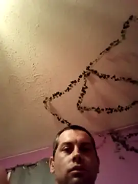 Johnathanleenol online show from June 22, 2026, 11:35 pm