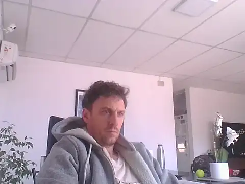Snapshot of sebasevi chatting on May 26, 2026, 1:40 pm sebasevi online show from May 26, 2026, 1:40 pm