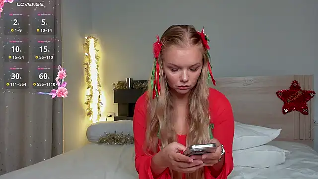 Snapshot of urblonde chatting on December 21, 2024, 1:04 am urblonde online show from December 21, 2024, 1:04 am