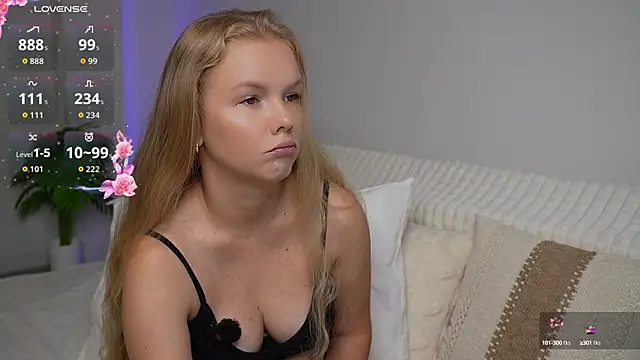 Snapshot of urblonde chatting on September 19, 2025, 2:57 am urblonde online show from September 19, 2025, 2:57 am