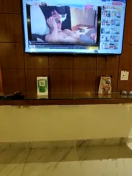 MrgigoloNCRRR9 online show from June 19, 2026, 2:32 pm