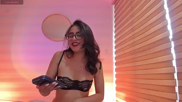 imsofia dy online show from May 30, 2026, 9:12 pm