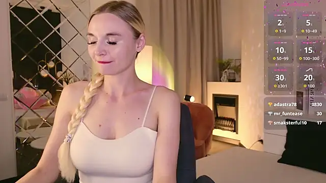 Snapshot of Mila__Lux chatting on July 14, 2026, 2:05 am Mila Lux online show from July 14, 2026, 2:05 am