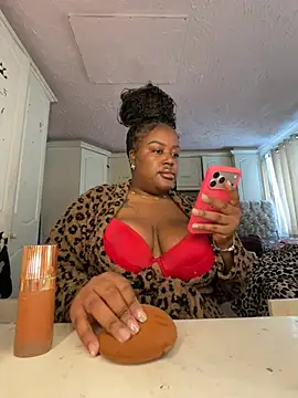 Snapshot of Starblissx chatting on May 20, 2026, 9:26 am Starblissx online show from May 20, 2026, 9:26 am