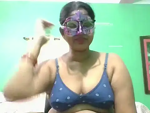 Kavya17 online show from June 30, 2026, 3:40 am