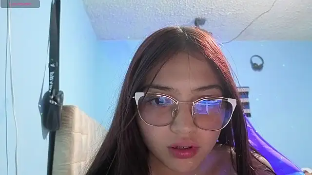 Snapshot of nina_hot59 chatting on May 18, 2026, 2:51 am nina hot59 online show from May 18, 2026, 2:51 am