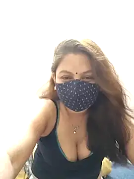 hot kiran2000 online show from June 16, 2026, 6:10 pm