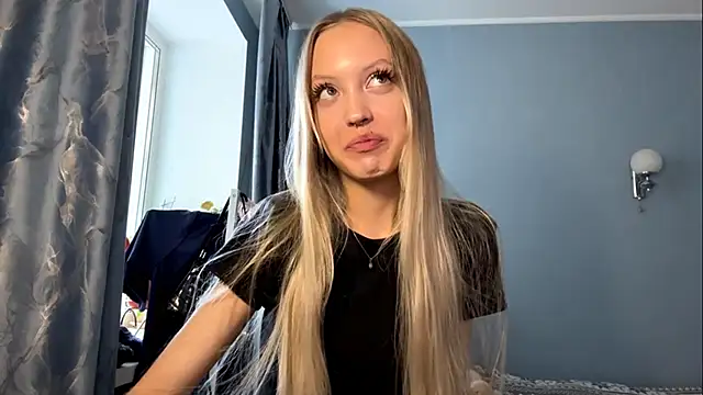Snapshot of NievesHackey chatting on May 25, 2026, 10:54 am NievesHackey online show from May 25, 2026, 10:54 am
