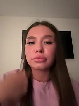 Snapshot of BeautyBella_ chatting on July 8, 2026, 9:41 pm BeautyBella online show from July 8, 2026, 9:41 pm