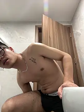 TienMinh233 online show from May 20, 2026, 3:07 pm