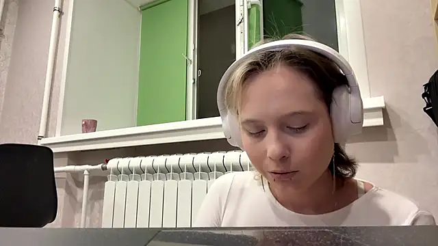 Snapshot of CuteLilit chatting on June 10, 2026, 8:08 pm CuteLilit online show from June 10, 2026, 8:08 pm