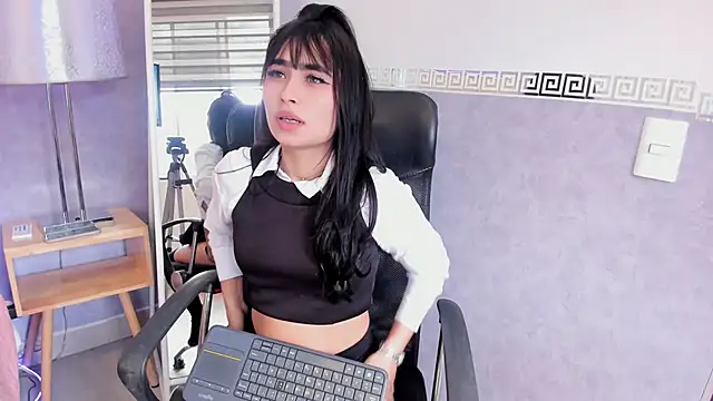 Caandy Pop online show from May 26, 2026, 12:23 pm