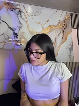 lis hot ec online show from June 26, 2026, 9:08 pm