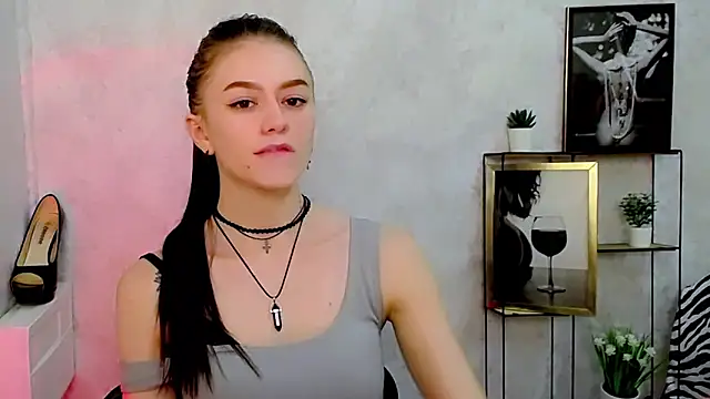 Snapshot of AprillXoxo chatting on June 12, 2026, 8:41 pm AprillXoxo online show from June 12, 2026, 8:41 pm