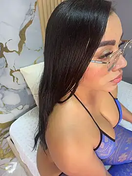 Snapshot of emily-Hornyy chatting on July 16, 2026, 12:33 pm emily-Hornyy online show from July 16, 2026, 12:33 pm