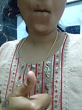 Snapshot of Radhika_rekha_kannada chatting on June 19, 2026, 12:37 am Radhika rekha kannada online show from June 19, 2026, 12:37 am