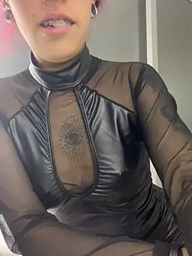 Snapshot of MeraSecretXXX chatting on May 28, 2026, 12:24 pm MeraSecretXXX online show from May 28, 2026, 12:24 pm