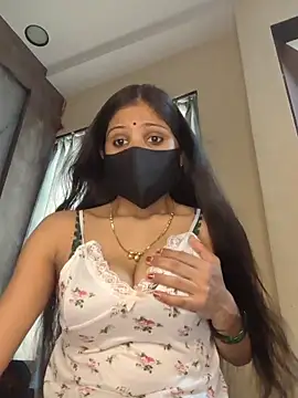 Snapshot of kaira_noty chatting on June 23, 2026, 10:57 am kaira noty online show from June 23, 2026, 10:57 am