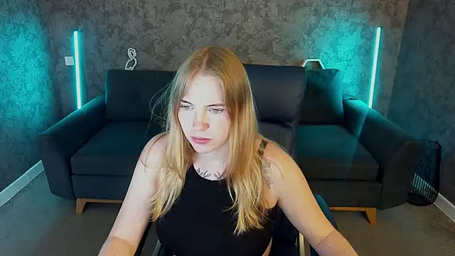 NikkyReyyy online show from May 21, 2026, 5:36 am